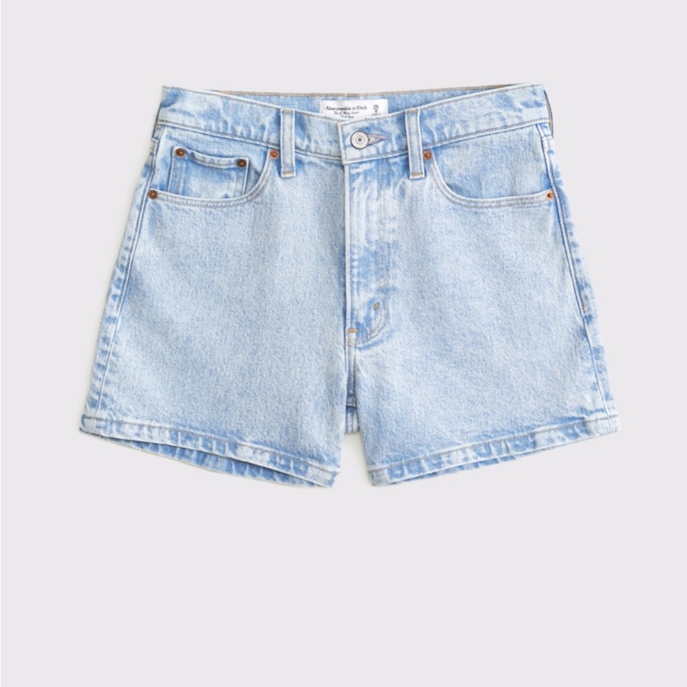 Abercrombie High Rise 4” Mom Short